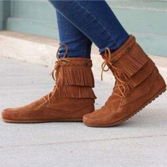 minnetonka classic fringe western bootie